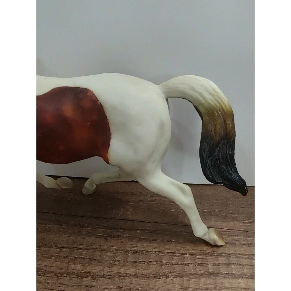 Breyer Vintage #470 Misty's Twilight Chestnut Tobiano Model A11
